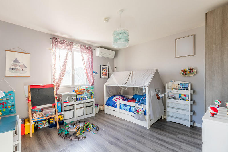 Maison - 108 m² - 5 pièces