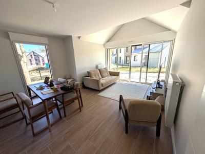 Maison traditionnelle - 92 m² - 4 pièces