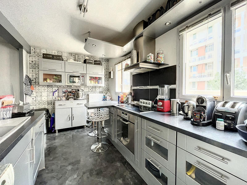 Appartement - 134 m² - 6 pièces