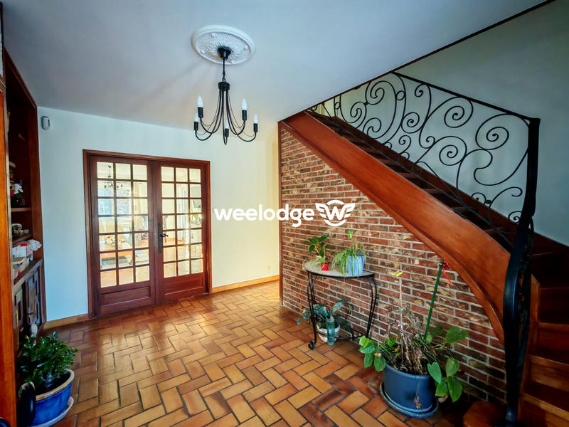 Maison - 262 m² - 10 pièces