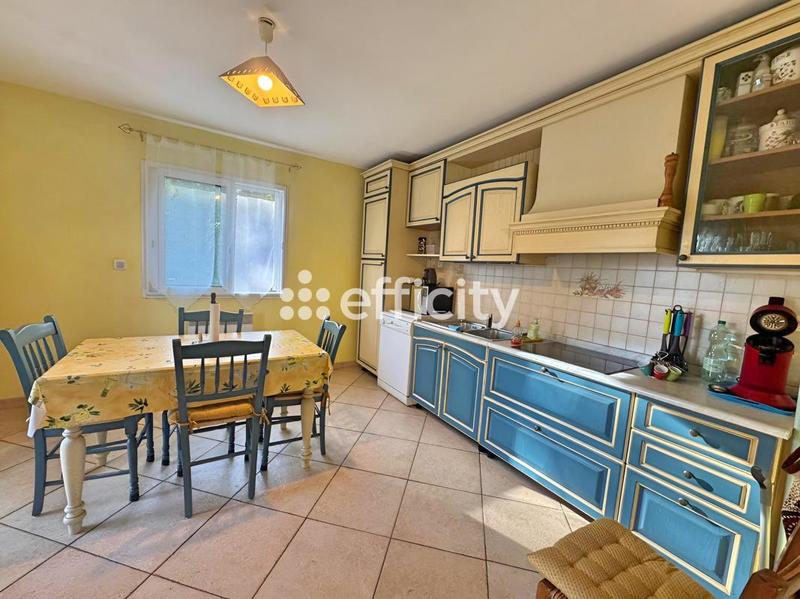 Pavillon - 160 m² - 5 pièces