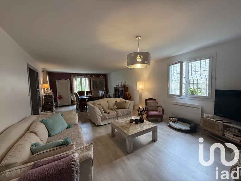 Maison - 208 m² - 6 pièces