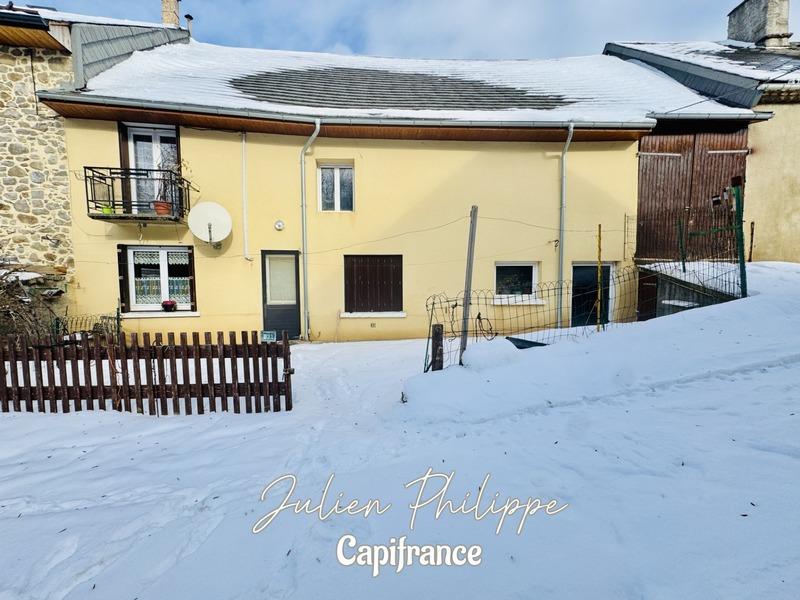 Maison - 96 m² - 5 pièces