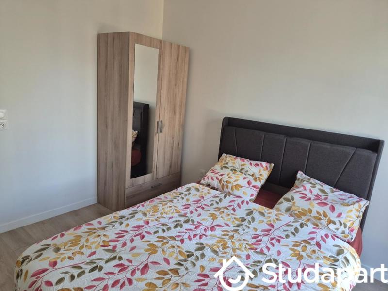 Chambre - 10 m² - 1 pièce