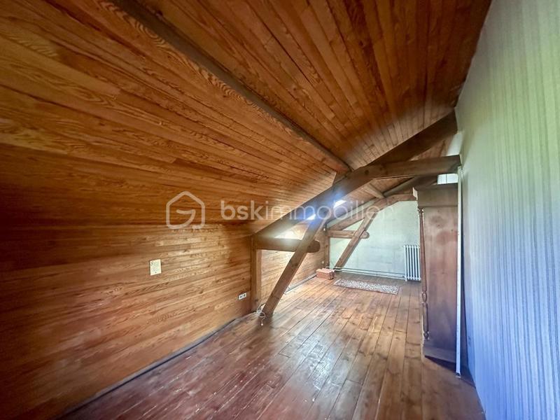 Demeure - 298 m² - 12 pièces