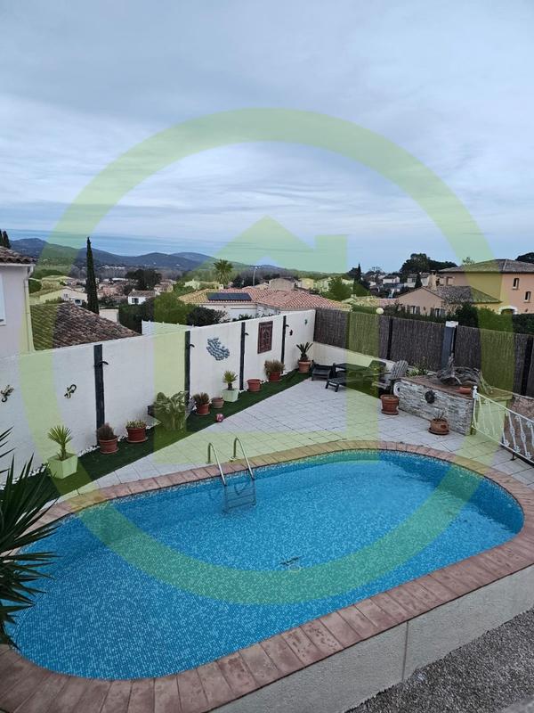 Maison - 140 m² - 4 pièces