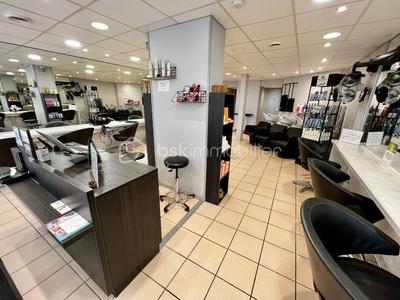 Local commercial - 63 m² - 3 pièces