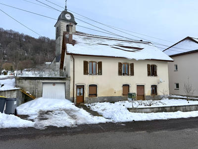 Maison - 132 m² - 8 pièces