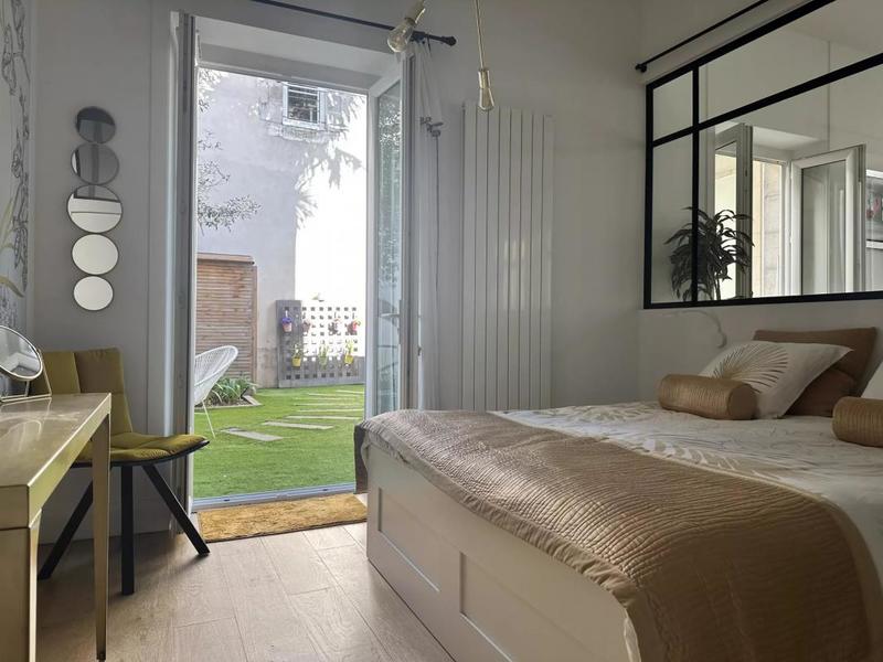 Appartement - 153 m² - 6 pièces