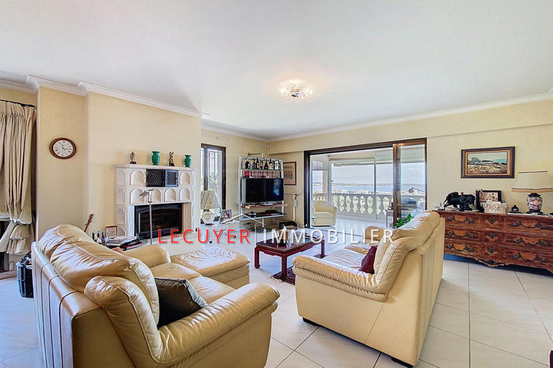 Appartement - 147 m² - 4 pièces