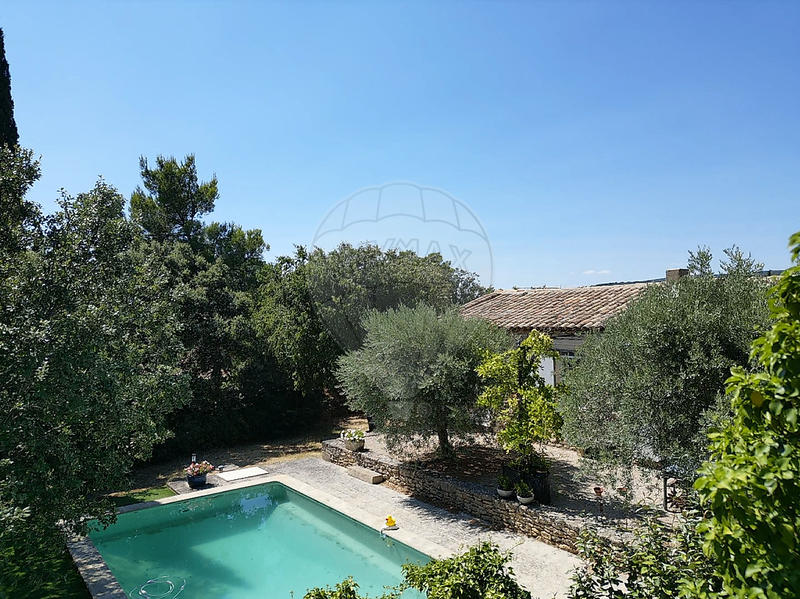 Maison - 102 m² - 6 pièces