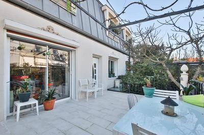 Maison - 180 m² - 8 pièces