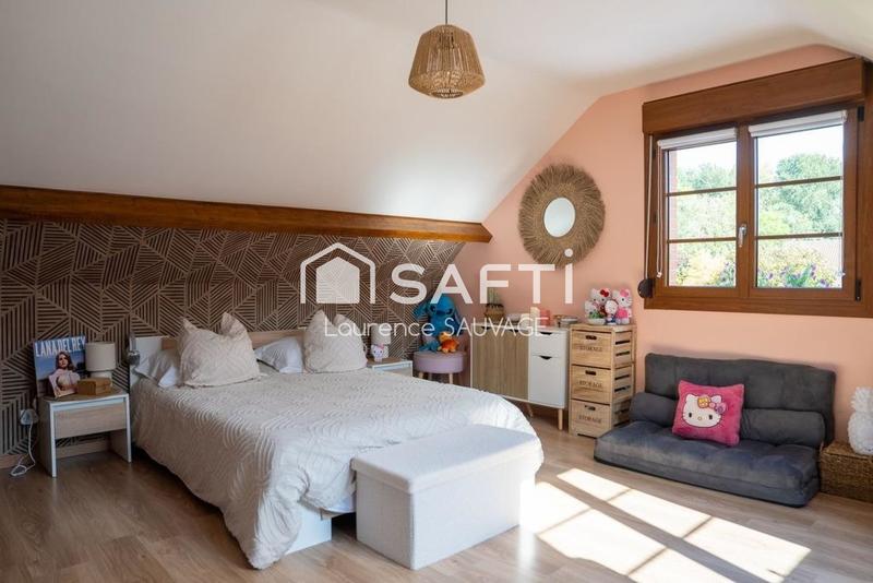 Maison - 217 m² - 6 pièces