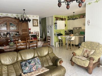 Maison - 83 m² - 4 pièces