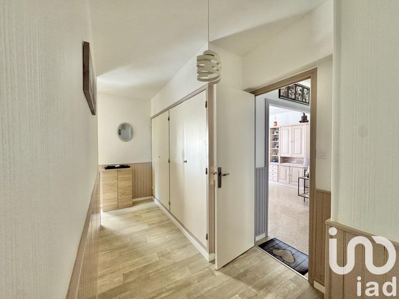 Maison - 216 m² - 7 pièces