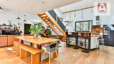 Maison - 162 m² - 5 pièces