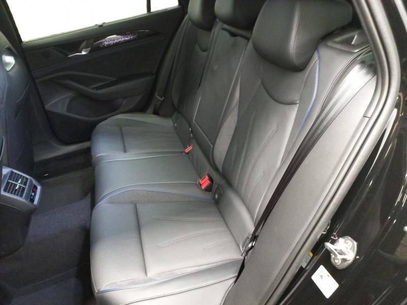 Volkswagen Passat 1.5 eHybrid 272 Dsg6 R-Line