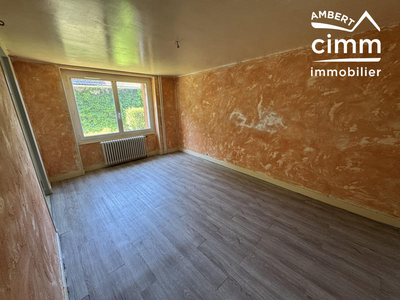 Maison - 180 m² - 12 pièces