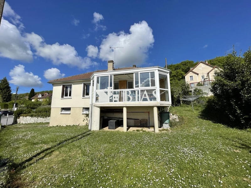 Maison - 92 m² - 5 pièces