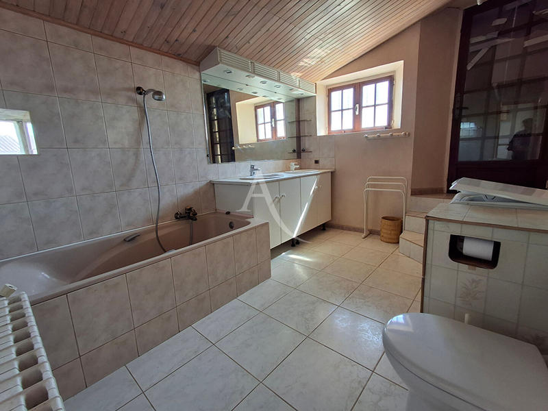 Maison - 145 m² - 5 pièces