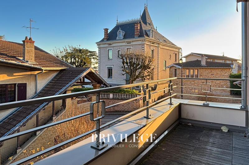 Appartement - 85 m² - 3 pièces