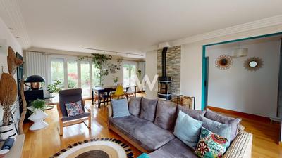 Maison - 178 m² - 6 pièces