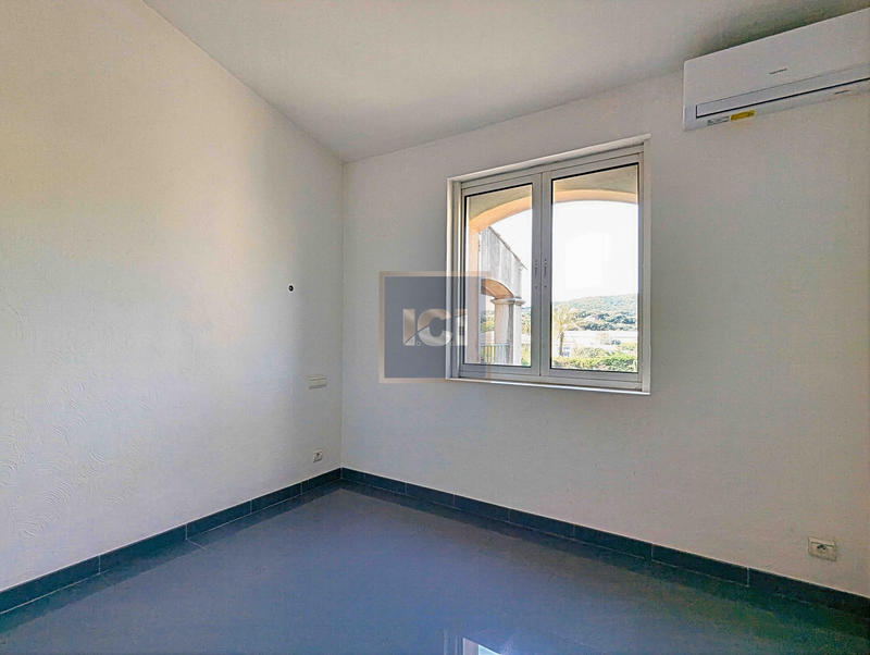 Villa - 356 m² - 11 pièces