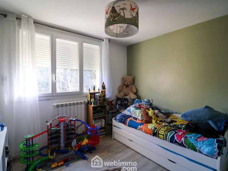 Appartement - 79 m² - 5 pièces