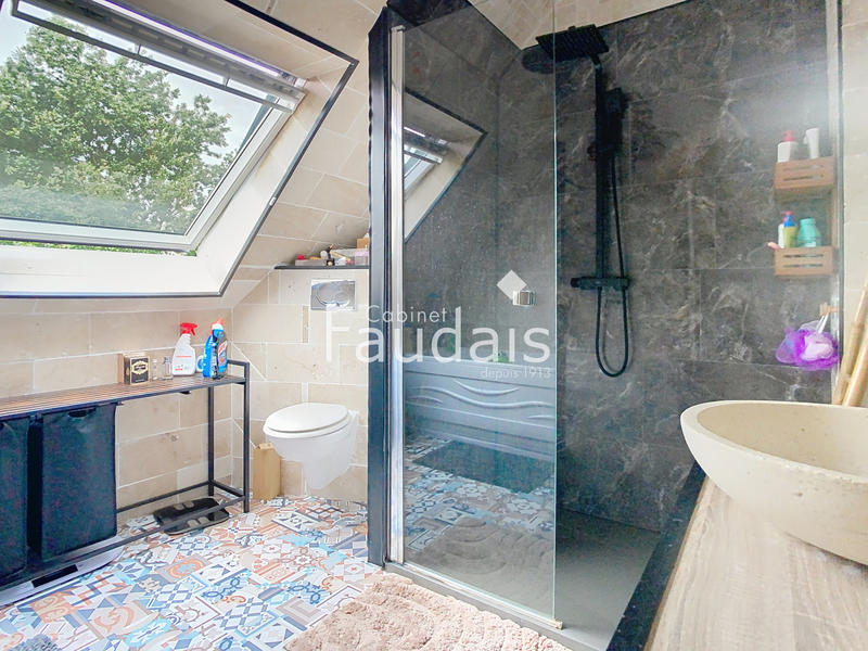 Maison - 122 m² - 6 pièces