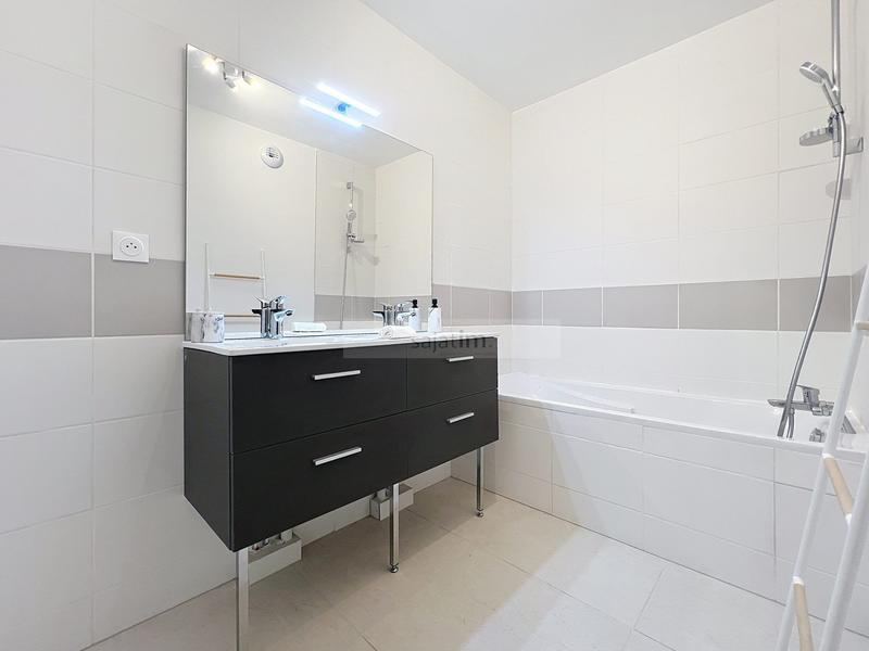 Maison - 117 m² - 5 pièces