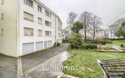 Appartement - 111 m² - 5 pièces