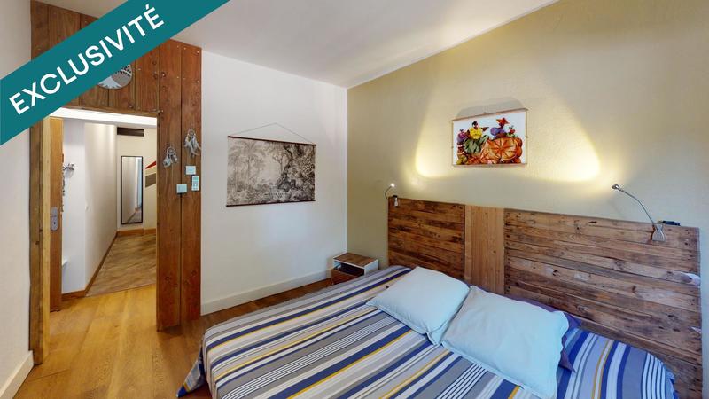 Maison - 240 m² - 7 pièces