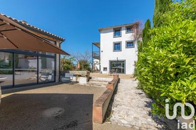 Maison - 288 m² - 7 pièces