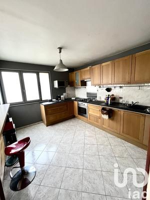Appartement - 87 m² - 5 pièces