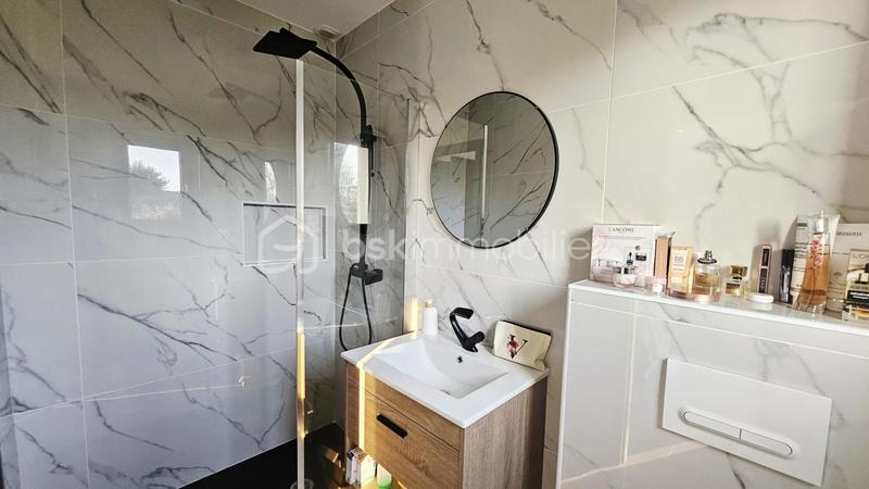 Maison - 131 m² - 5 pièces