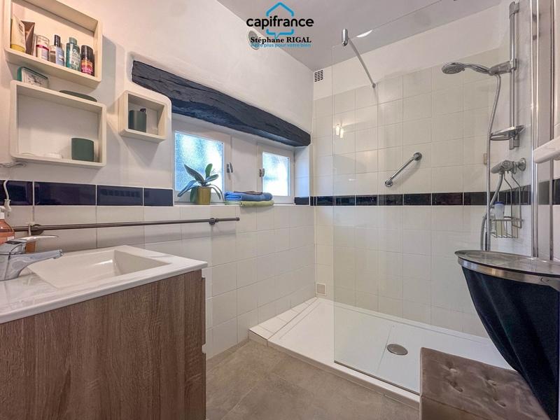 Maison en pierre - 130 m² - 7 pièces