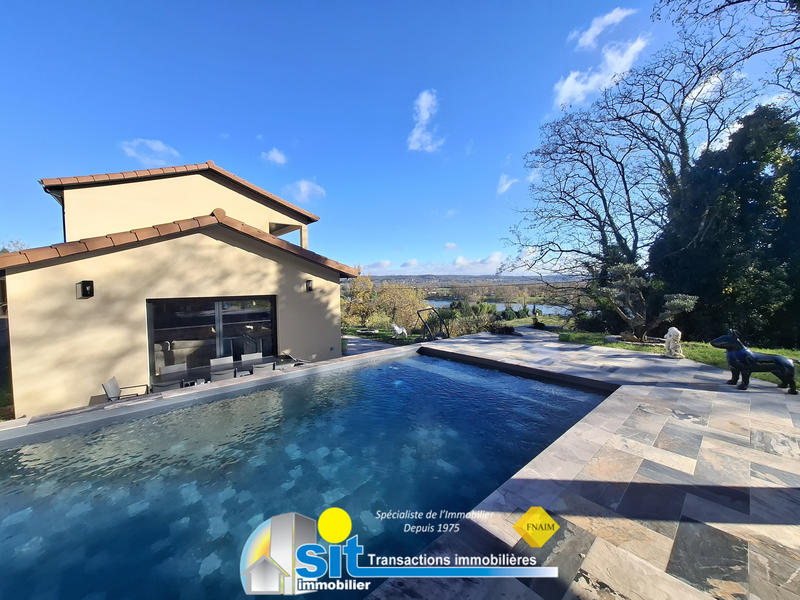 Villa - 200 m² - 7 pièces