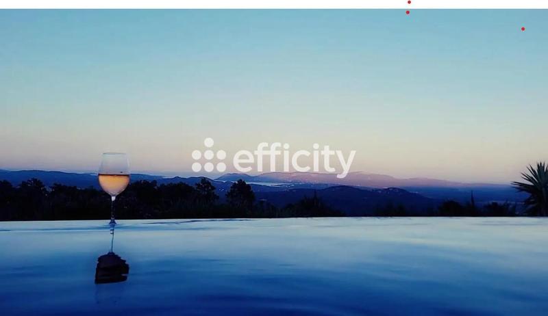 Maison - 330 m² - 13 pièces