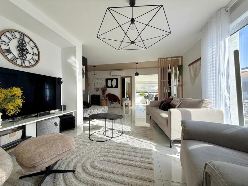 Maison - 141 m² - 6 pièces