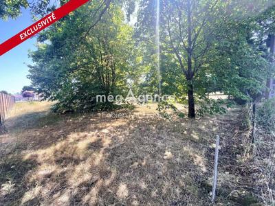 Terrain constructible - 627 m²