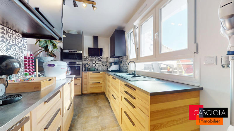 Maison - 85 m² - 4 pièces