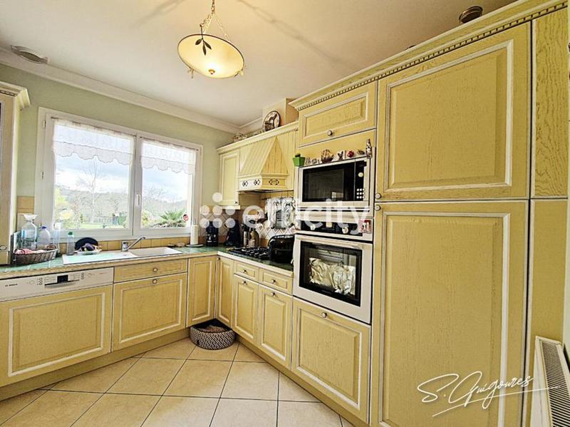 Pavillon - 165 m² - 6 pièces