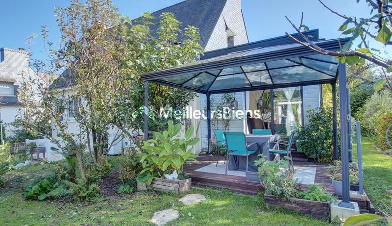 Maison - 137 m² - 6 pièces