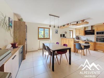 Appartement - 127 m² - 5 pièces