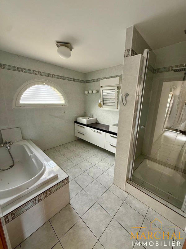 Maison ancienne - 134 m² - 6 pièces