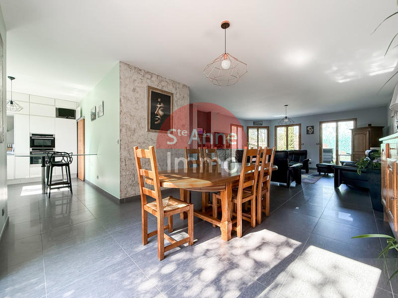 Maison - 160 m² - 6 pièces