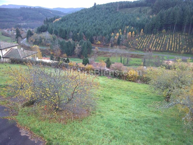 Terrain constructible - 988 m²