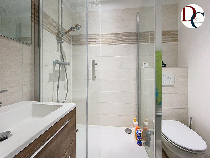 Maison - 197 m² - 10 pièces