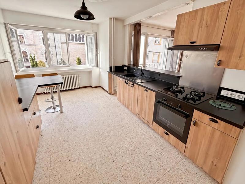 Appartement - 95 m² - 4 pièces