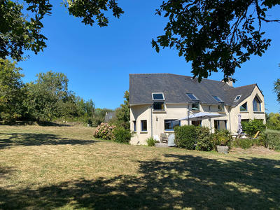 Maison - 167 m² - 7 pièces